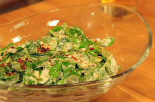 Sarımsaklı Yoğurtlu Semizotu Salatası Tarifi