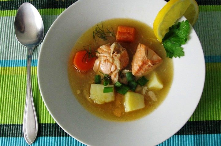Şifalı Sebzeli Somon Balığı Çorbası